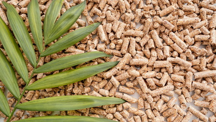 alfalfa pellets to feed a horse